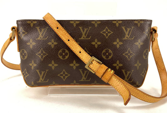 100 % Authentic Louis Vuitton Trotteur M51240 (USED) 380-44