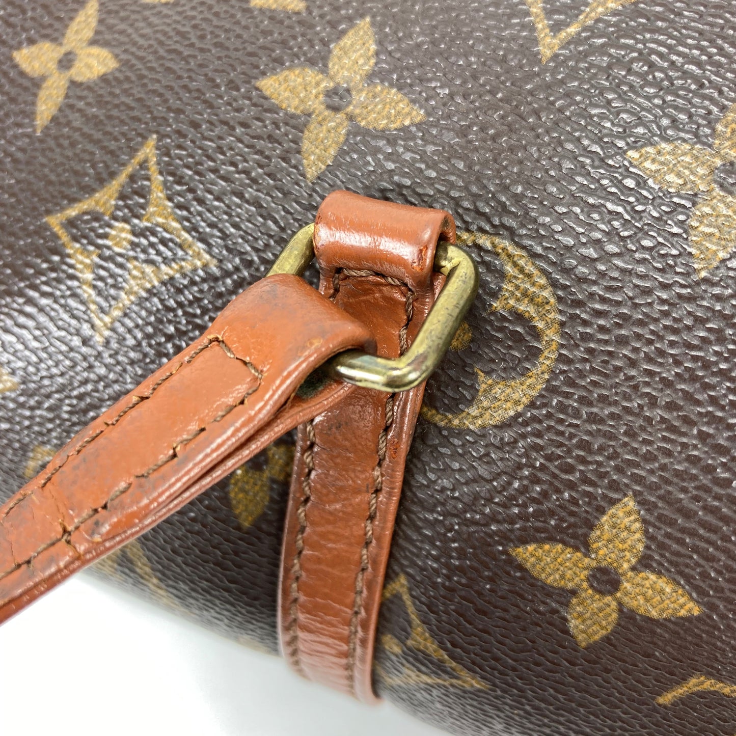 100 % Authentic Louis Vuitton Papillon26 M51366 (USED) 316-33