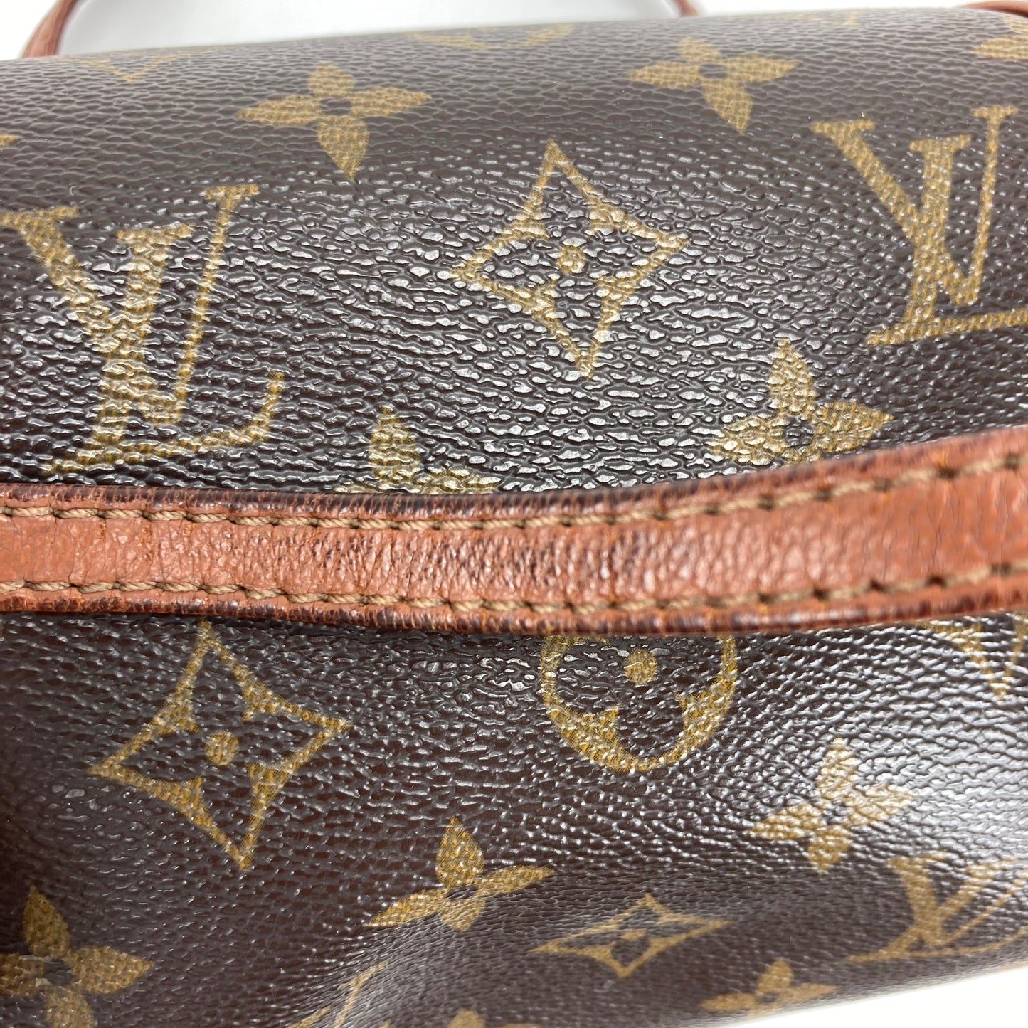 100 % Authentic Louis Vuitton Papillon26 M51366 (USED) 316-33