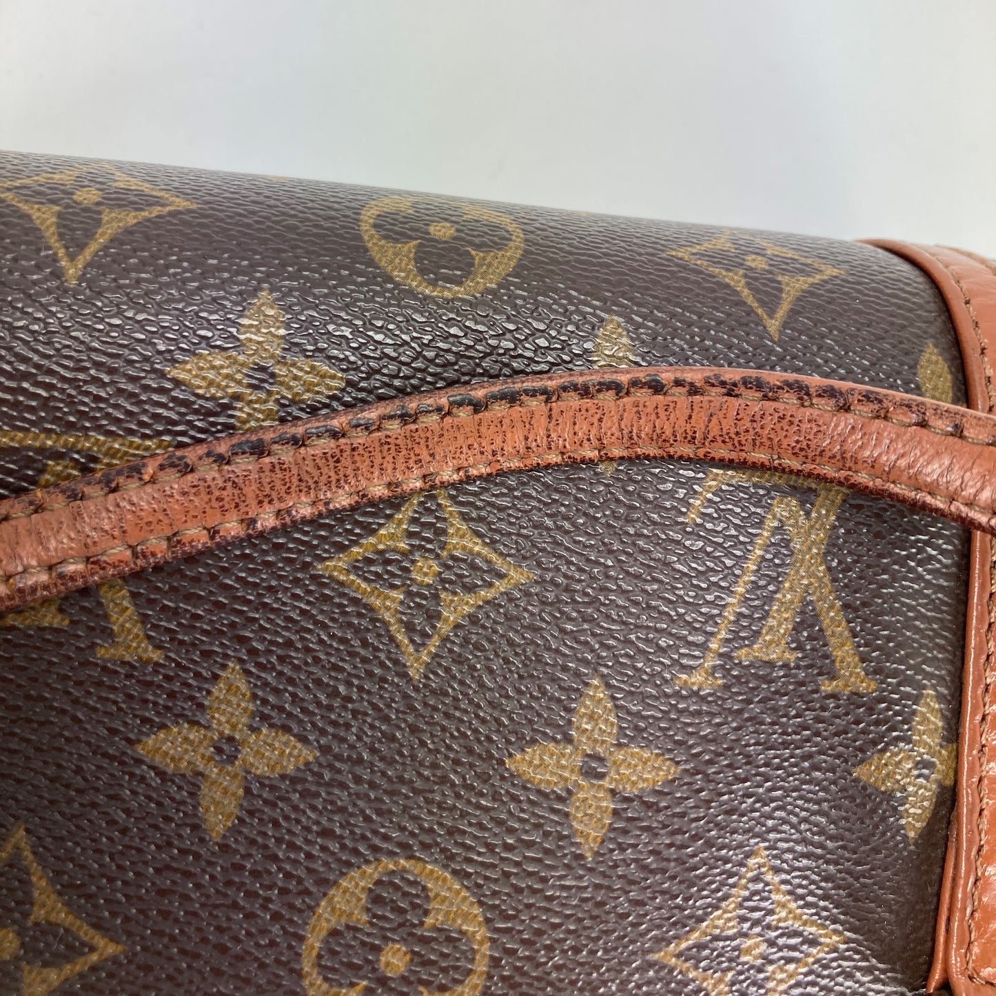 100 % Authentic Louis Vuitton Papillon26 M51366 (USED) 316-33