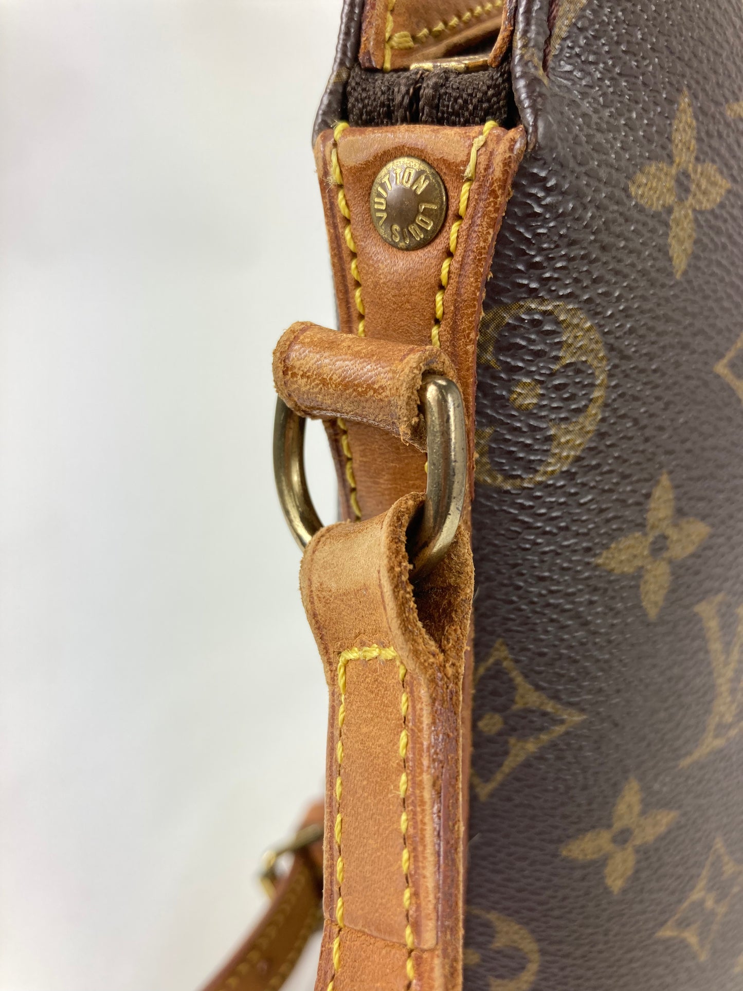 100 % Authentic Louis Vuitton Drouot M51290 (USED) 318-33