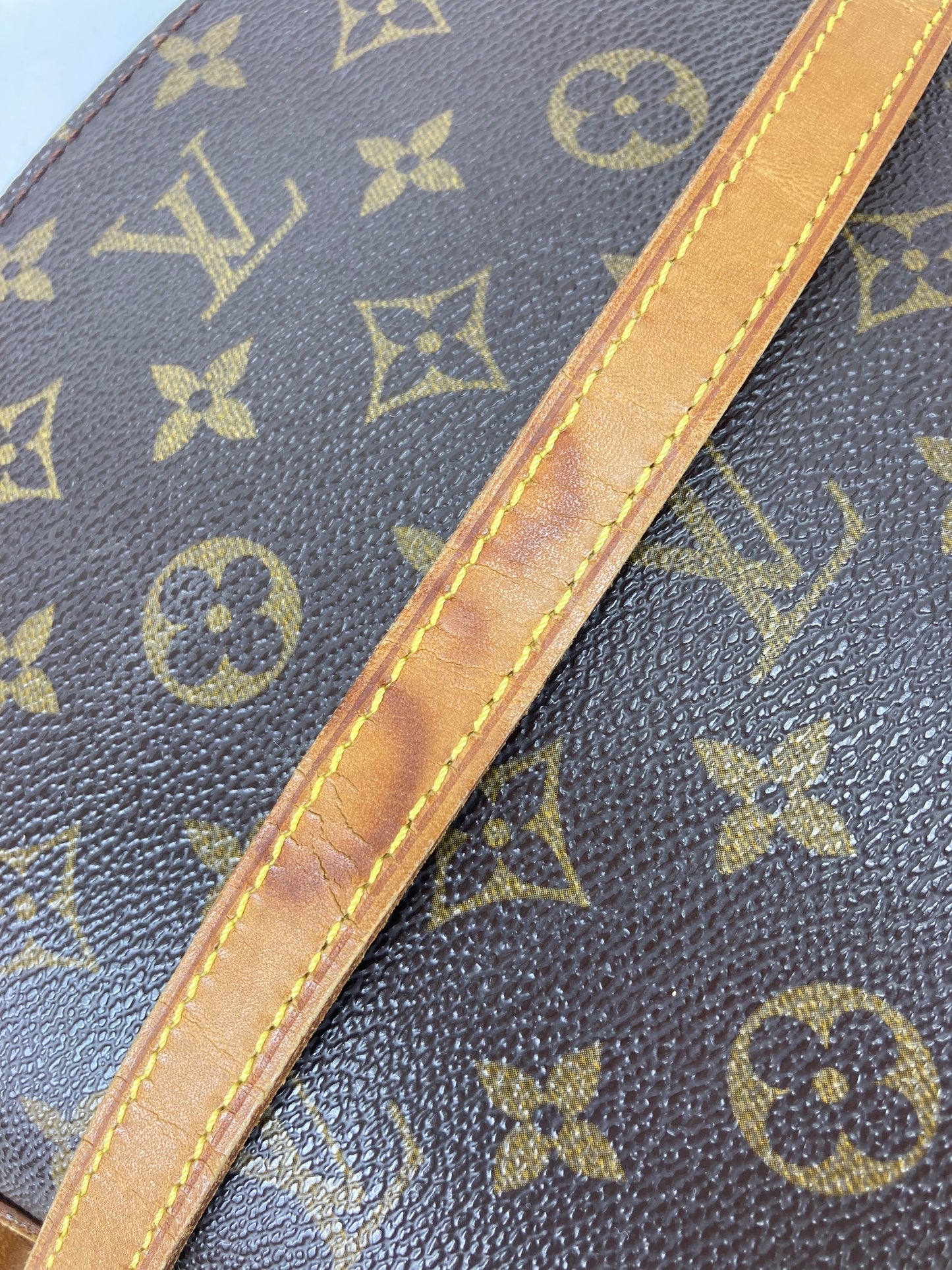 100 % Authentic Louis Vuitton Drouot M51290 (USED) 318-33