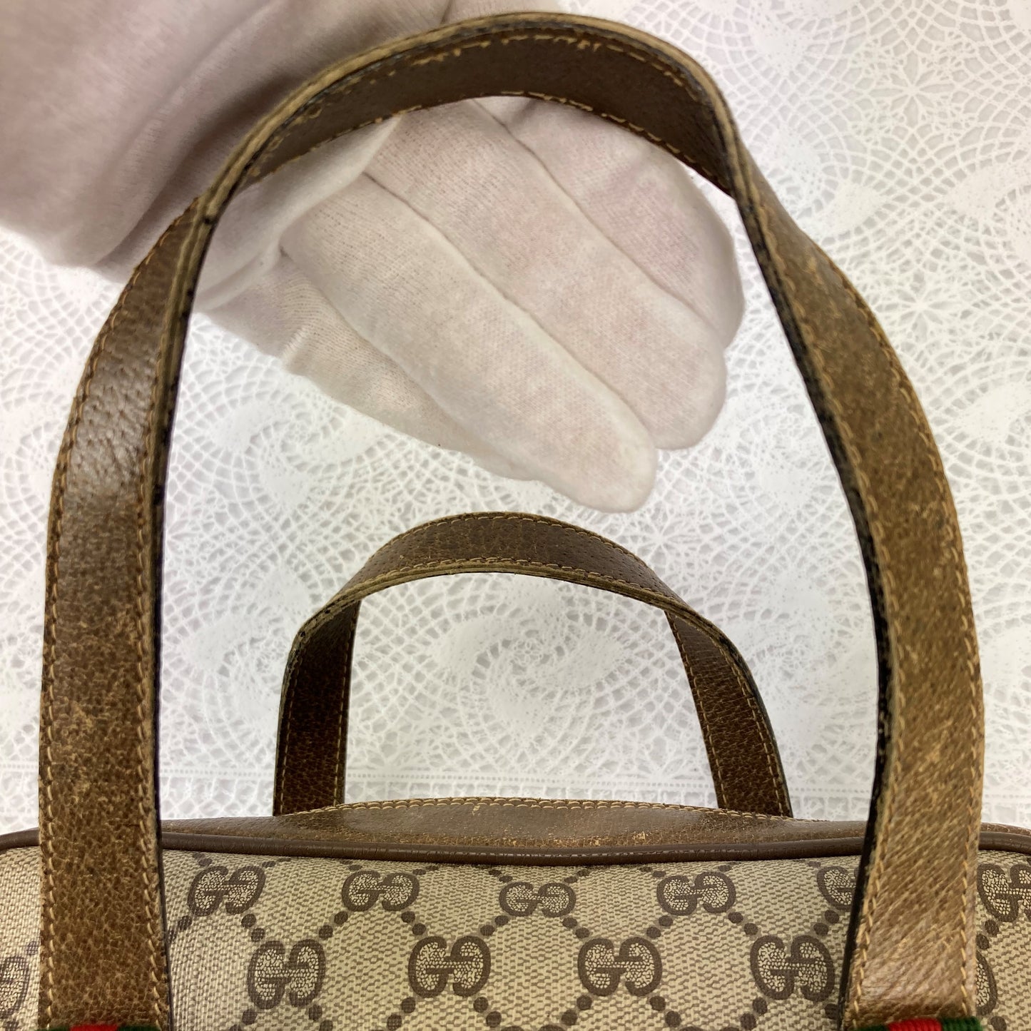 100 % Authentic Gucci GG Pattern PVC CANVAS SHERRY WebBing Handbag (USED 422-55