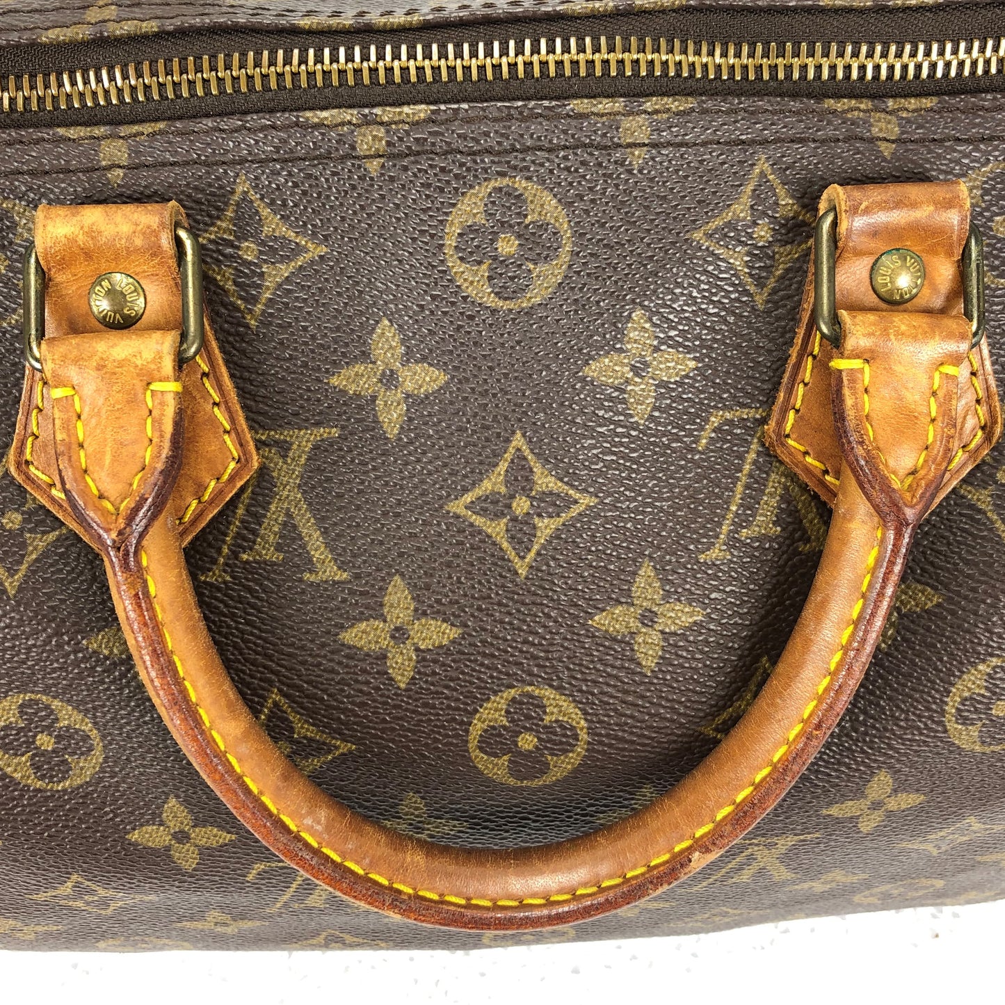 100 % Authentic Louis Vuitton Speedy30 M41526 (USED) 362-44