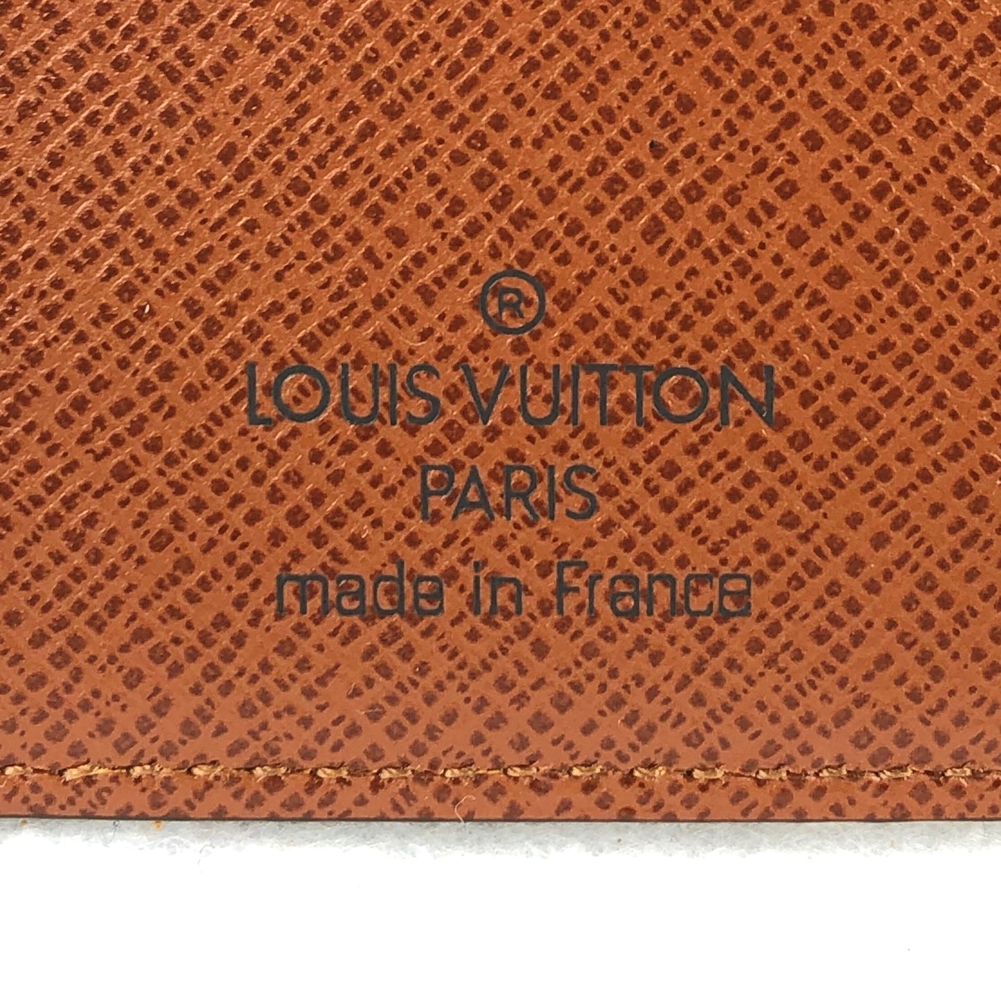 100 % Authentic Louis Vuitton Porto Valor Cult Credit M61823 (USED) 485-66