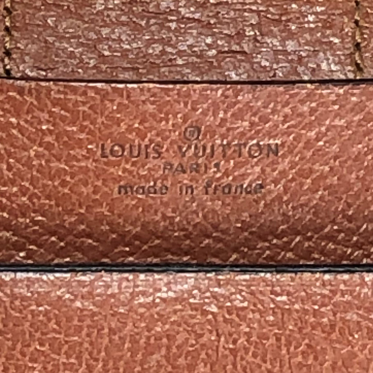 100 % Authentic Louis Vuitton Document Bag (USED) 221-33