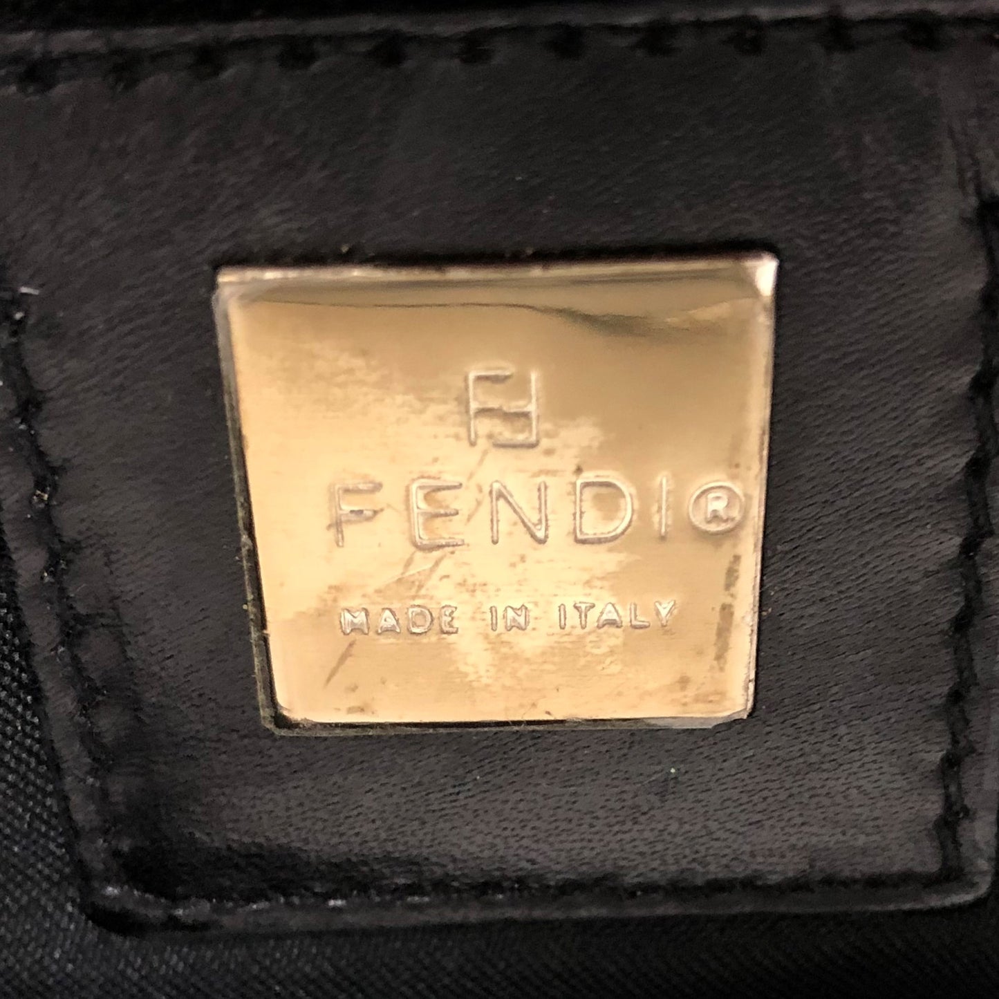 100 % Authentic FENDI  Black nylon fabric tote Bag(USED) 507-77