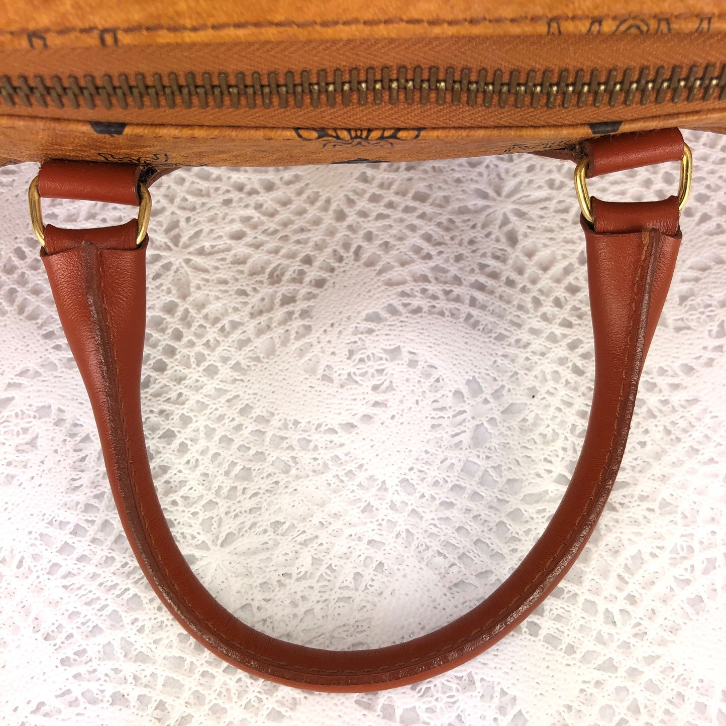 100 % Authentic MCM mini Handbag with Shoulder (USED) 479-66