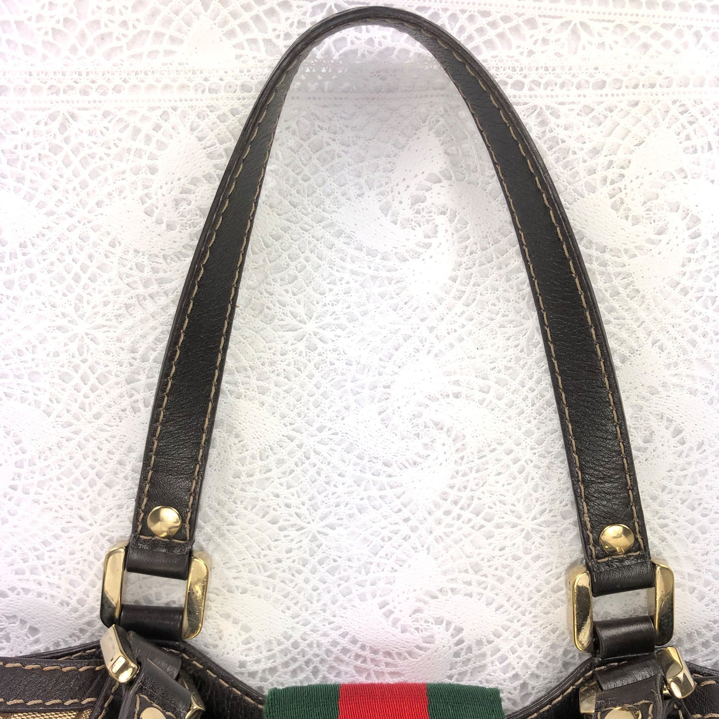 100 % Authentic Gucci GG Canvas Tote Bag (USED) 506-77