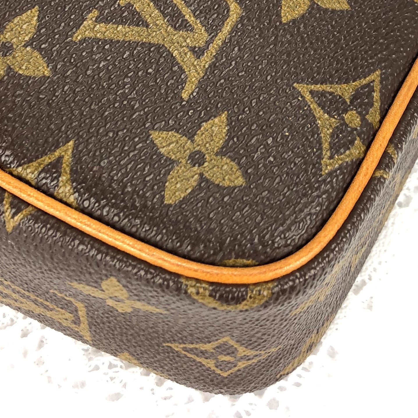 100 % AuthenticLouis Vuitton Monogram Compiegne 23 M51847 (USED) 502-77