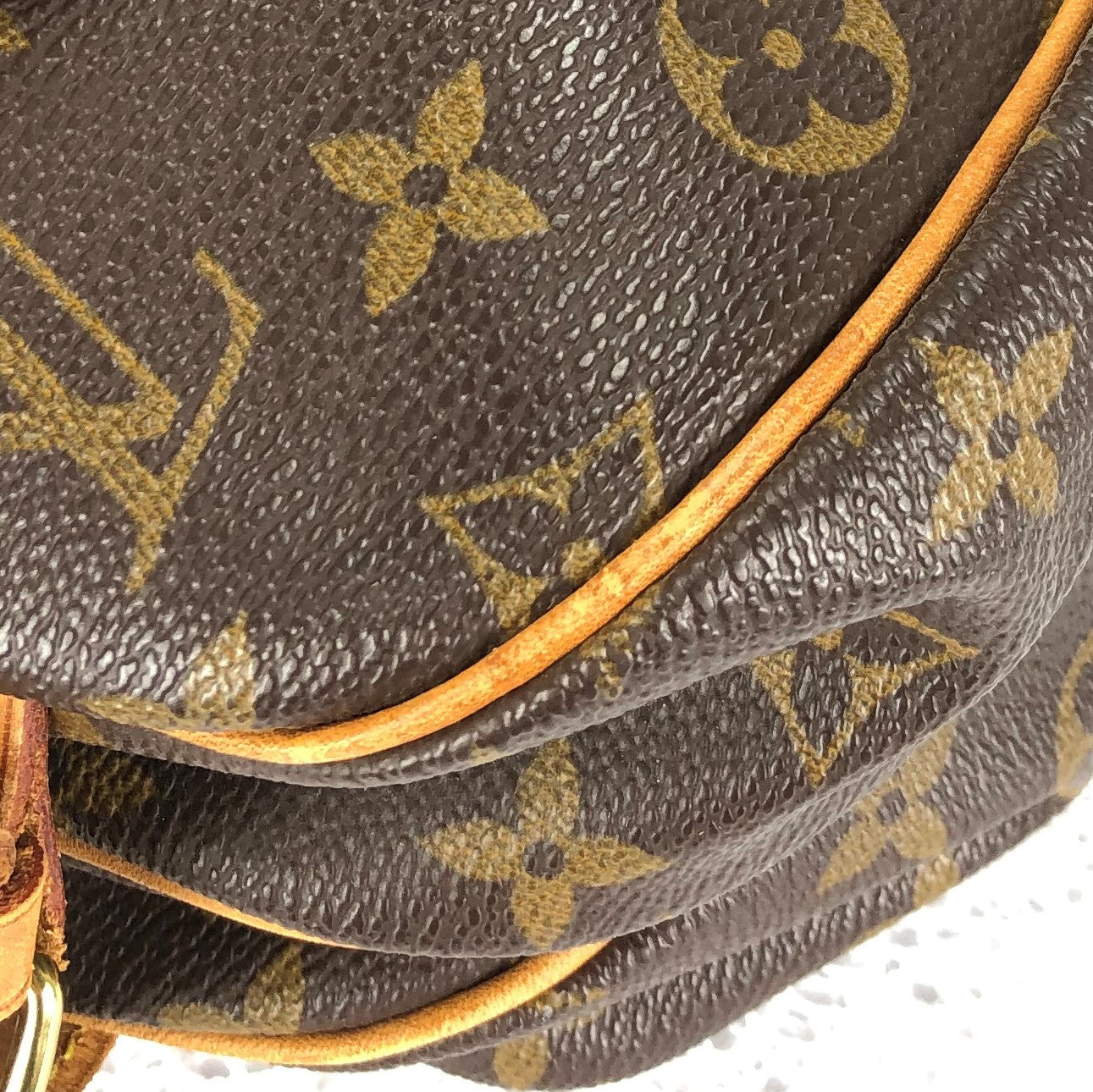 LOUIS VUITTON Shoulder Bag M42256 Brown Monogram Saumur 30 from japan used